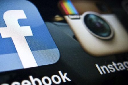 ضابطان قضایی روسیه برای دریافت جریمه ۶۰۰ هزاردلاری فیس بوک اقدام کردند