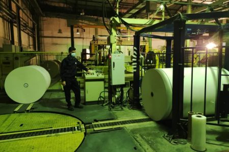تولید کاغذ چاپ و تحریر در شرکت صنایع چوب و کاغذ مازندران از سر گرفته شد