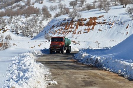 توزیع بی‌وقفه سوخت‌ در لرستان در پی بارش سنگین برف