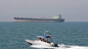 هراس دولت بایدن از تخلیه نفت توقیفی ایران و فشار قانونگذاران تندرو