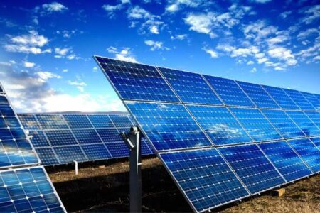 اختراع صفحه خورشیدی با قابلیت تولید انرژی در روزهای برفی
