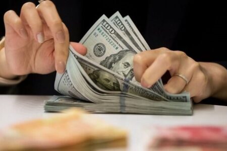 ادامه کاهش نرخ ارز تجاری